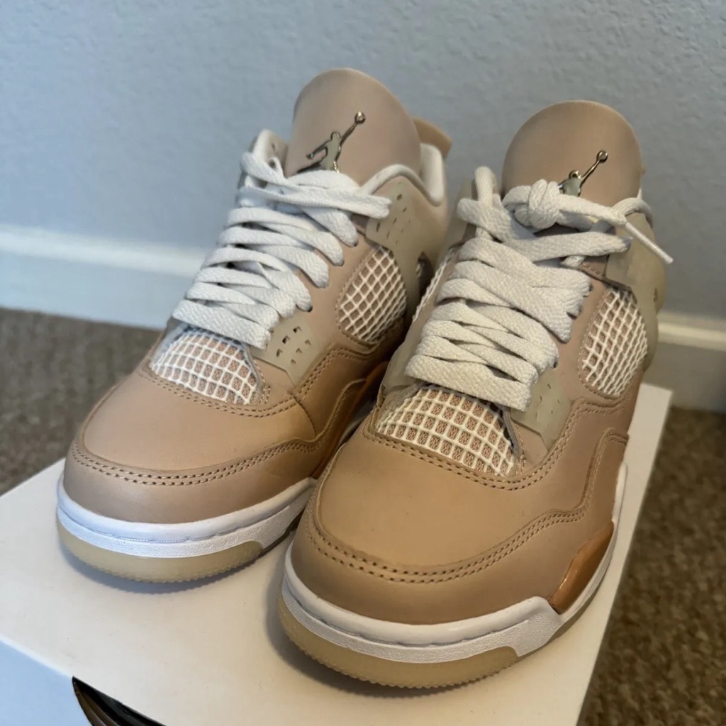 Jordan 4 Retro Shimmer